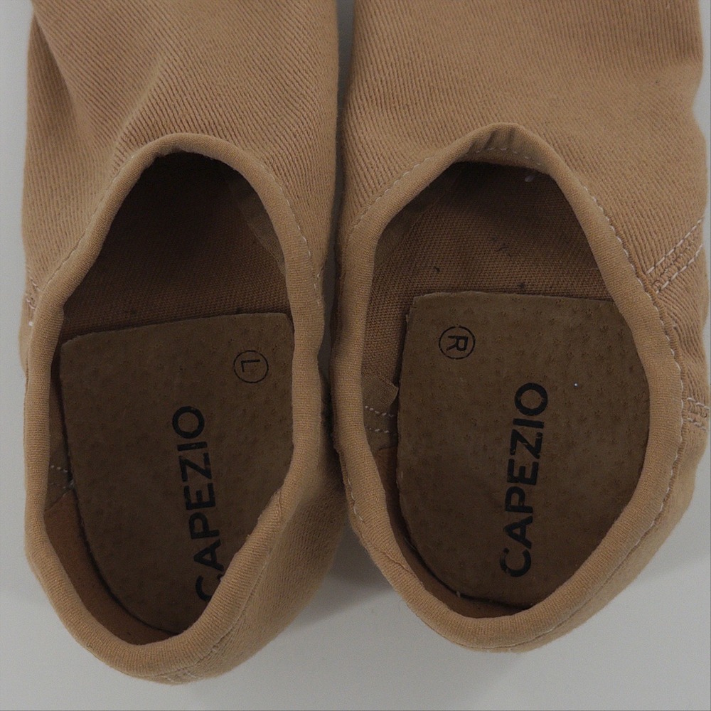Capezio EOS PP17C Kids Canvas Jazz Shoes Caramel Tan Size 1.5 M Slip On Dance - Picture 4 of 9